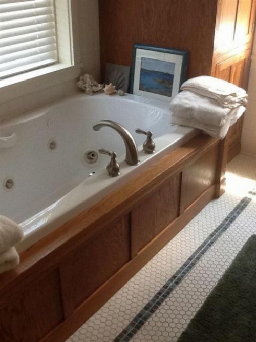 Clary Lake Bed and Breakfast image 18